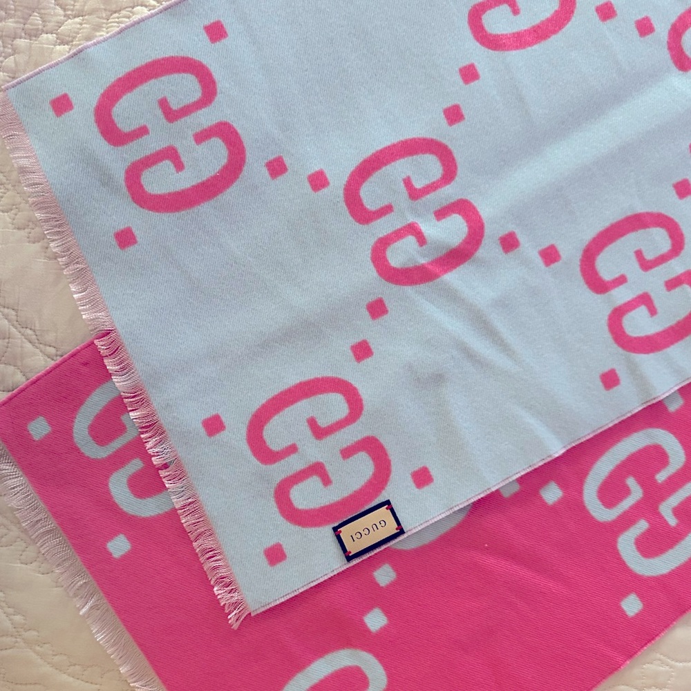 GUCCI Jumbo Monogram GG wool scarf